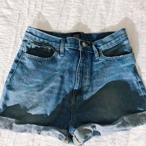 ☆ BDG HIGH RISE MOM SHORTS ☆